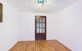 Casă cu teren 930 mp în Becicherecu Mic - Poză 9