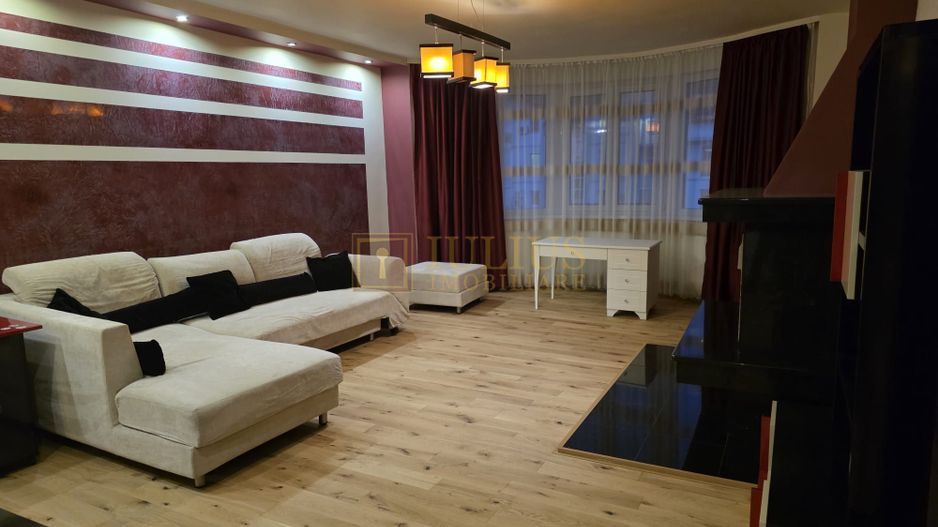 3 camere-107 mp, situat intr-o vila, loc de parcare, centrala gaz - Poză 1