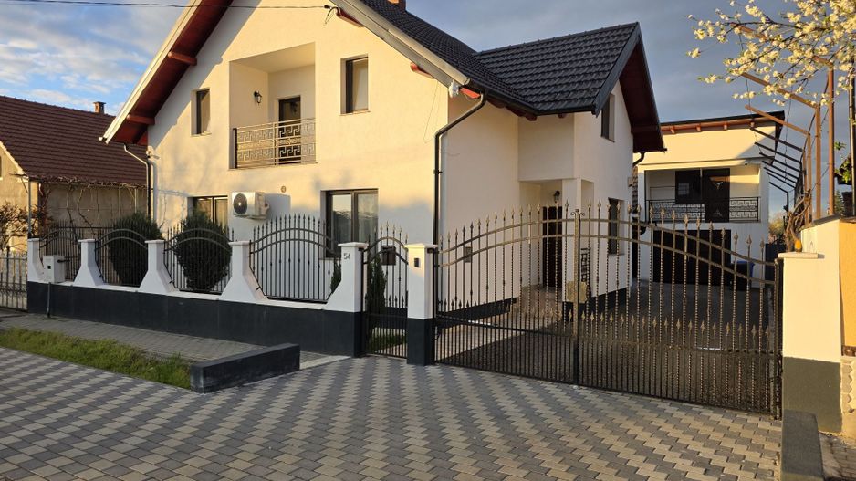 BRASADAS vinde casa individuala 4 cam 8 ari in Botiz. - Poză 1