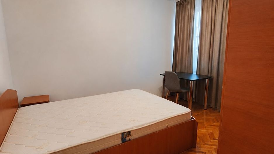 Apartament cu 3 camere în zona UMFST ( 7 Noiembrie) - Poză 6