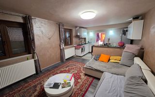 Casa 8 camere, cu 2 corpuri de cladire,  387 mp teren, zona Centru - Poză 2