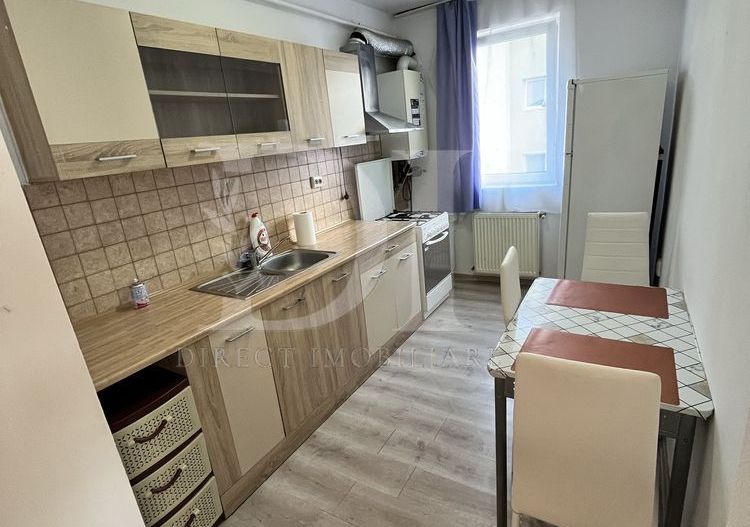 Apartament decomandat / etaj intermediar / Zona Florilor - Poză 1