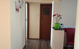 Vand apartament cu 3 camere - Poză 7