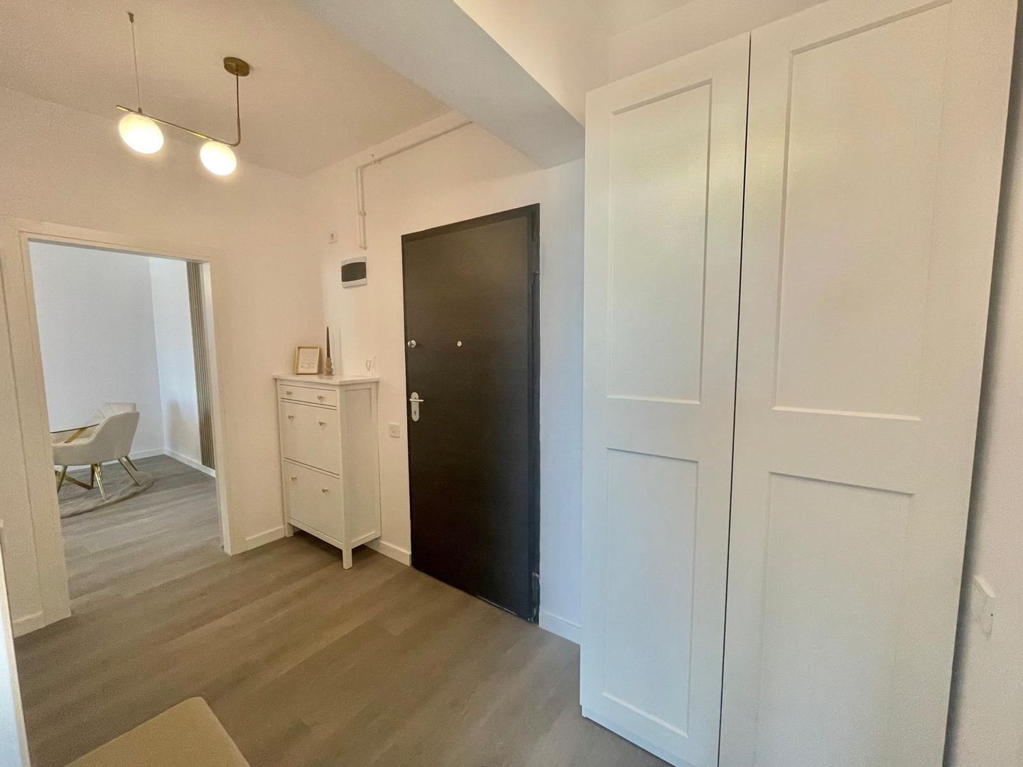 Brasadas închiriază ap 2 cam 10/11 2024 PARCARE in EXIGENT. - Poză 9