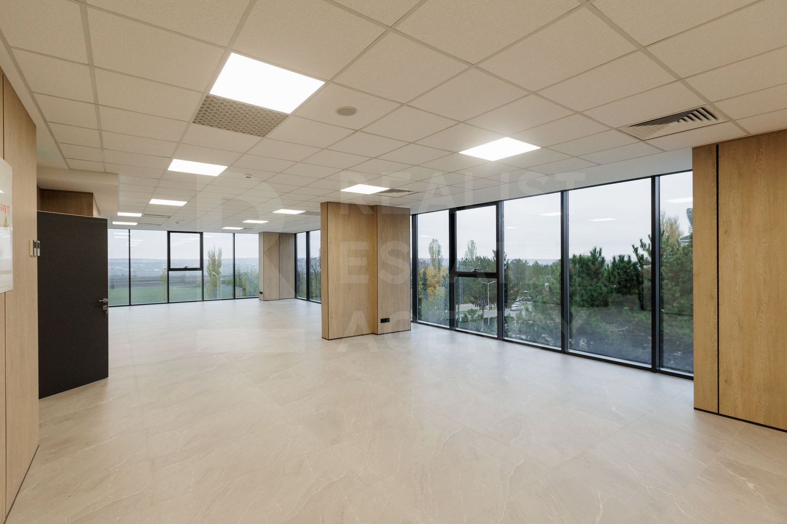 Chirie un complex de birouri ultra-modern, bulevardul Dacia, Botanica - Poză 52