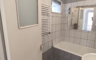Vânzare apartament decomandat 3 camere cu centrală - Str. Baciului - Poză 24