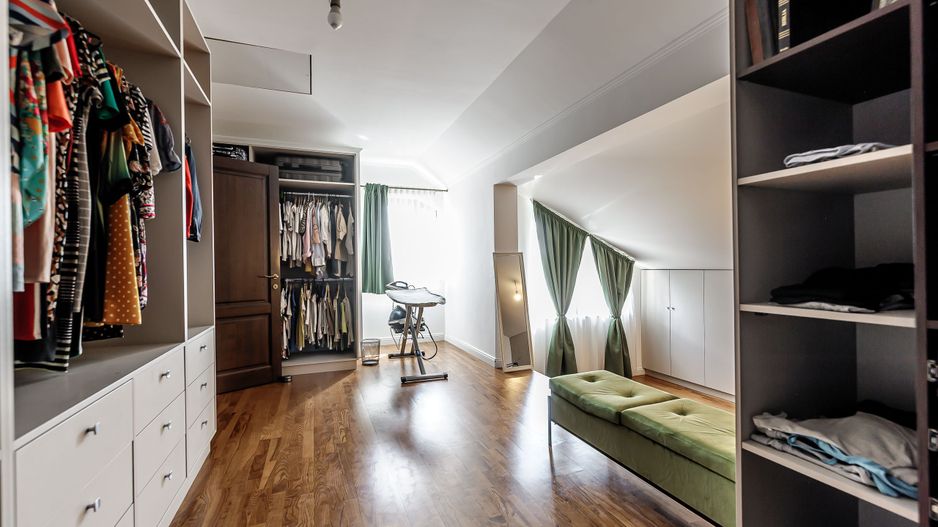 Vilă de lux, pentru o familie numeroasă, Spațiu, confort și intimitate - Poză 23