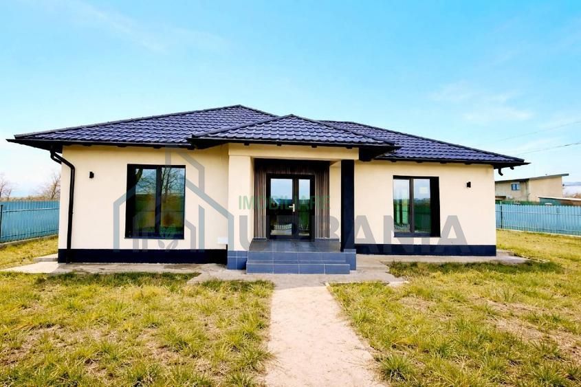 Casă de vânzare în Vișani, Bârnova, Iași - Poză 1