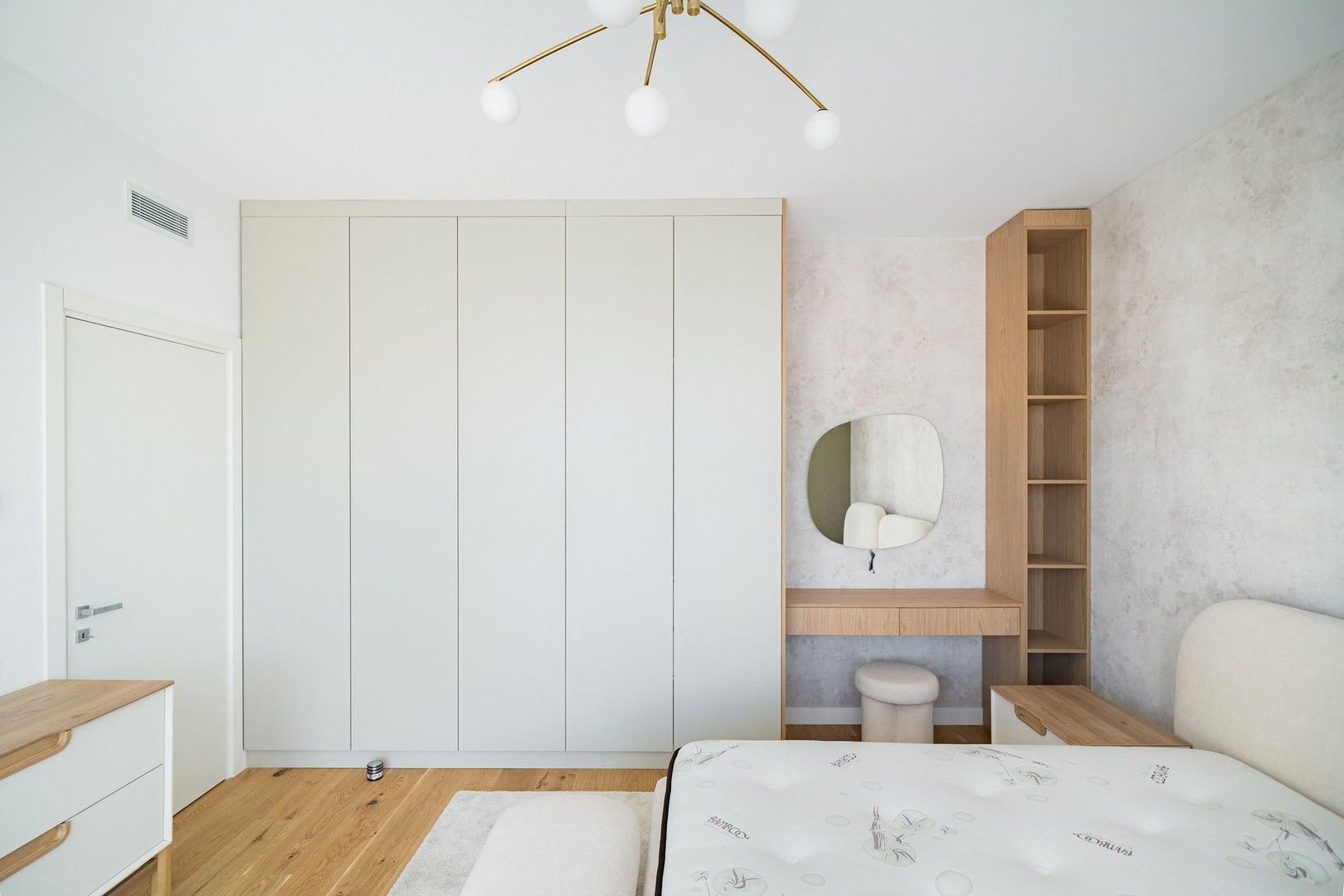 Urban Villa 01 mobilata complet Amber Forest - Poză 19