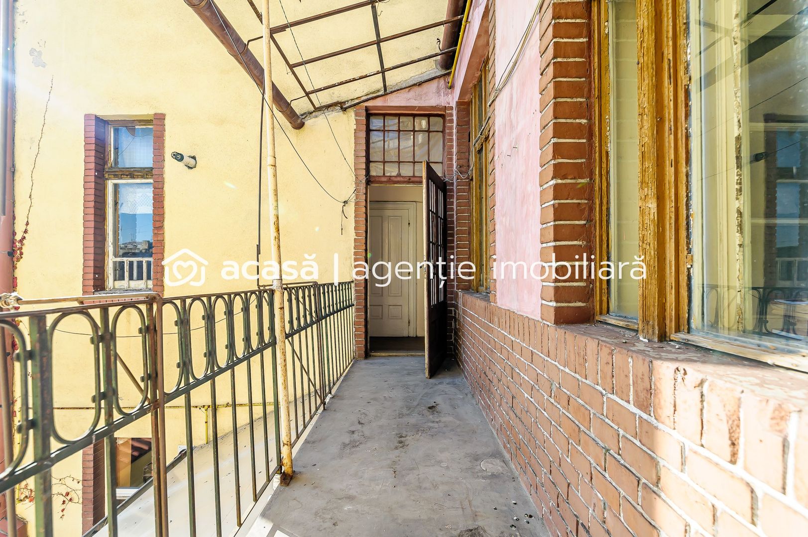 VÂNDUT! Apartament cu 4 Camere în Palatul Bohuș, Arad - Poză 10