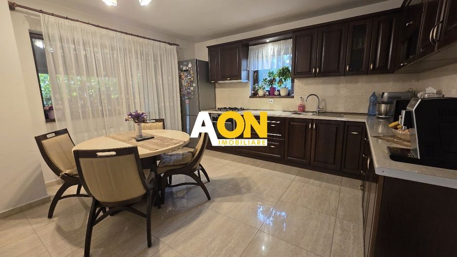 Casa Individuala 4 Camere,3 Bai, Zona Cetate 350mp Teren - Poză 8