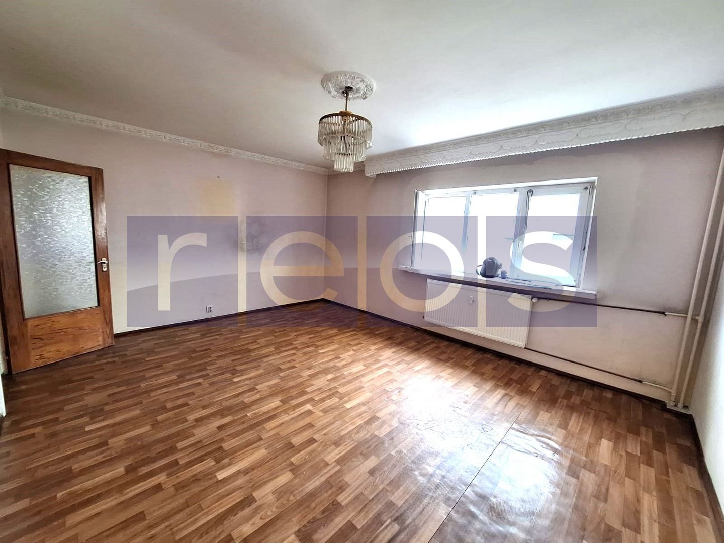 151900 EURO | APARTAMENT 3 CAMERE BLOC REABILITAT PANDURI - Poză 4