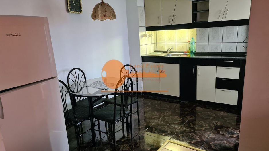 Apartament tip studio – 2 camere modificate, 68 mp, bloc 1993 - Poză 4