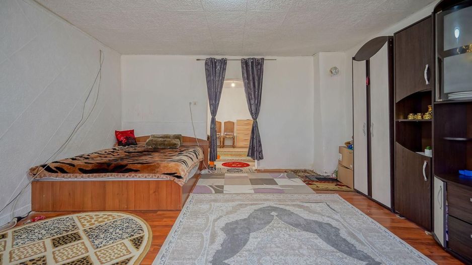 Casă bătrânească cu 3 camere la vânzare - Sânpetru - Poză 19