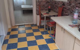 Garsoniera la curte comuna zona Traian - Poză 3
