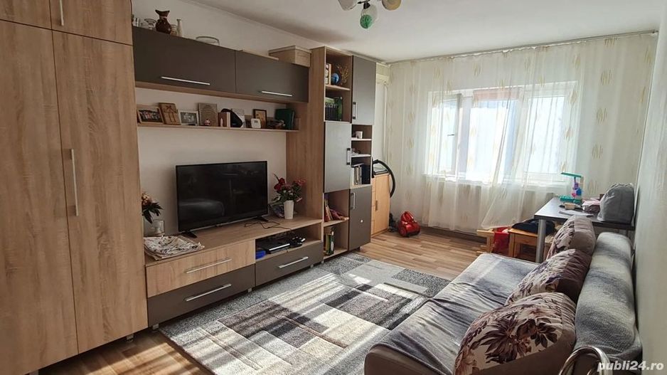Apartament 3 camere, etaj intermediar, zona Lipovei - Poză 1