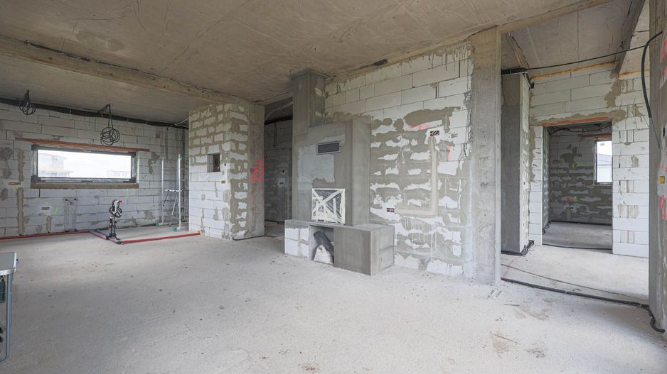 PROPRIETATE VÂNDUTĂ! Vilă spațioasă– Via Carmina, Arad. - Poză 7