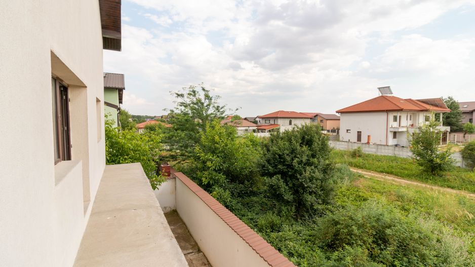 Vila spatioasa de vanzare in Pantelimon zona Padurea Cernica - Mierlei - Poză 30