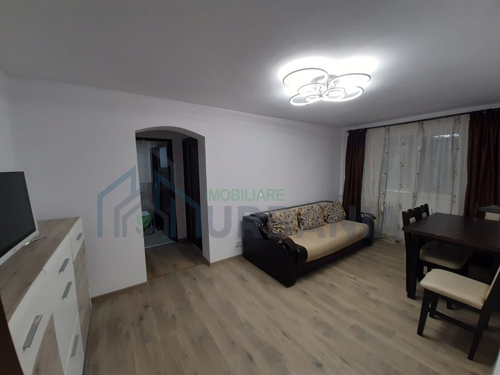 Apartament de închiriat, 2 camere, Podu Roș, Iași - Poză 1