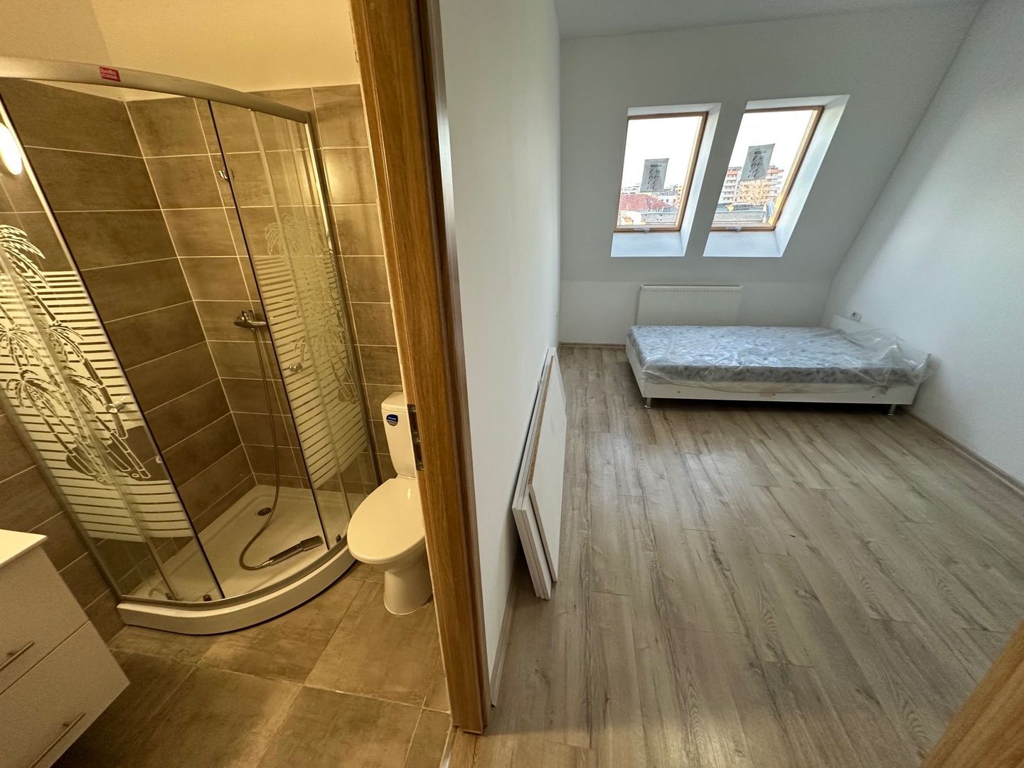 Apartment 3 camere 75 mp utili - Poză 16