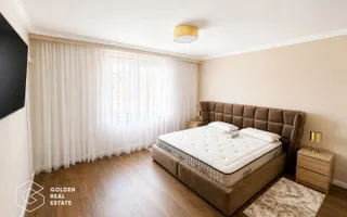 Apartament premium, zona Subcetate, 3 camere, 2 bai, loc parcare, sala, piscina - Poză 11