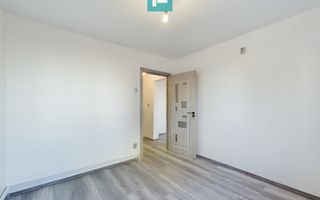 Apartament 3 camere pe str Hateg in Vlaicu - Poză 12