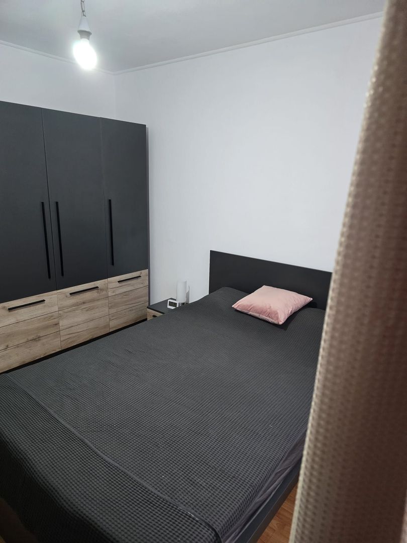Apartament 3 camere Aparatorii Patriei - Poză 2