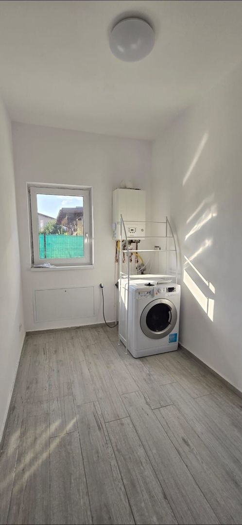 Duplex superb despartit prin garaj - Poză 32