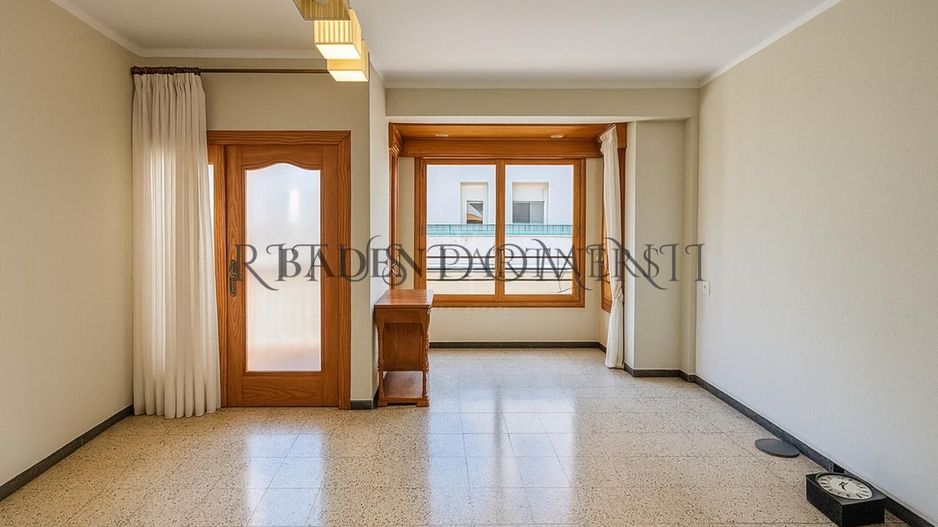 Apartament cu 4 camere, Vinaros, Spania, 90mp, Investitie - Poză 2