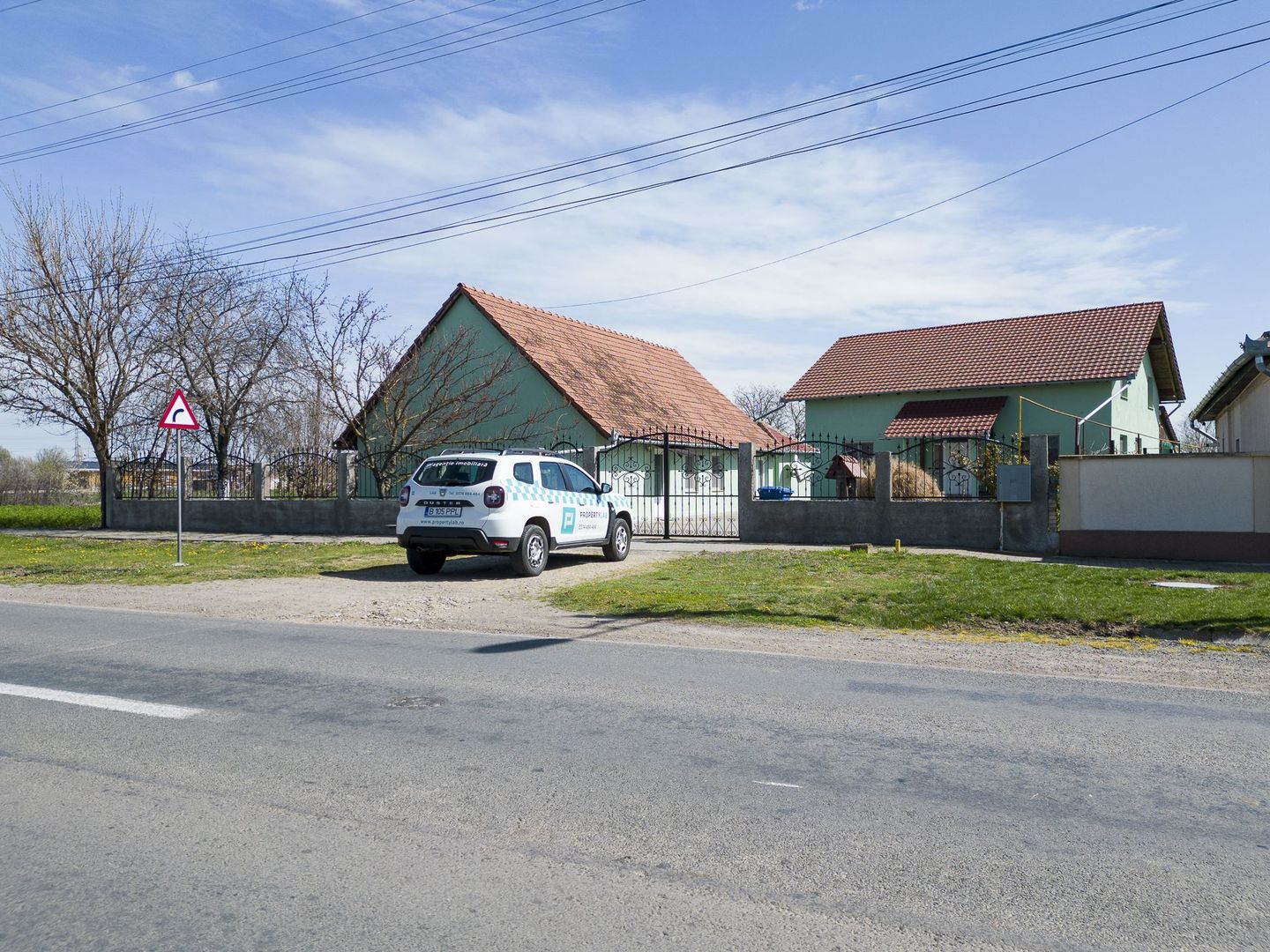 Casă cu etaj la cheie în Semlac - Poză 4