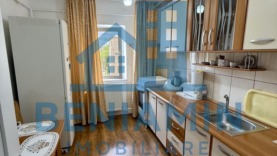 3 camere etaj 3 59mp an 1978 - centrala -pe principala -Craiovita - Poză 6