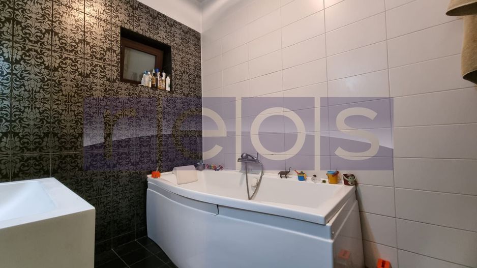 VANZARE- 9- CAMERE (S+P)- VILA -COTROCENI - Poză 29