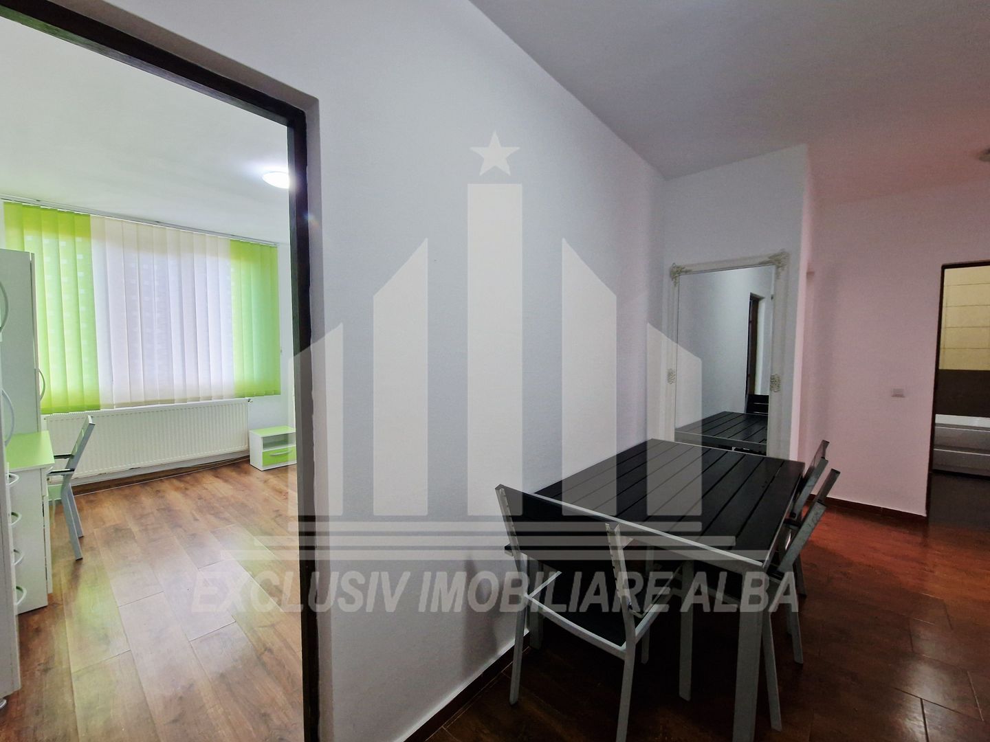 Apartament cu 3 camere decomandate, Cetate - Poză 6