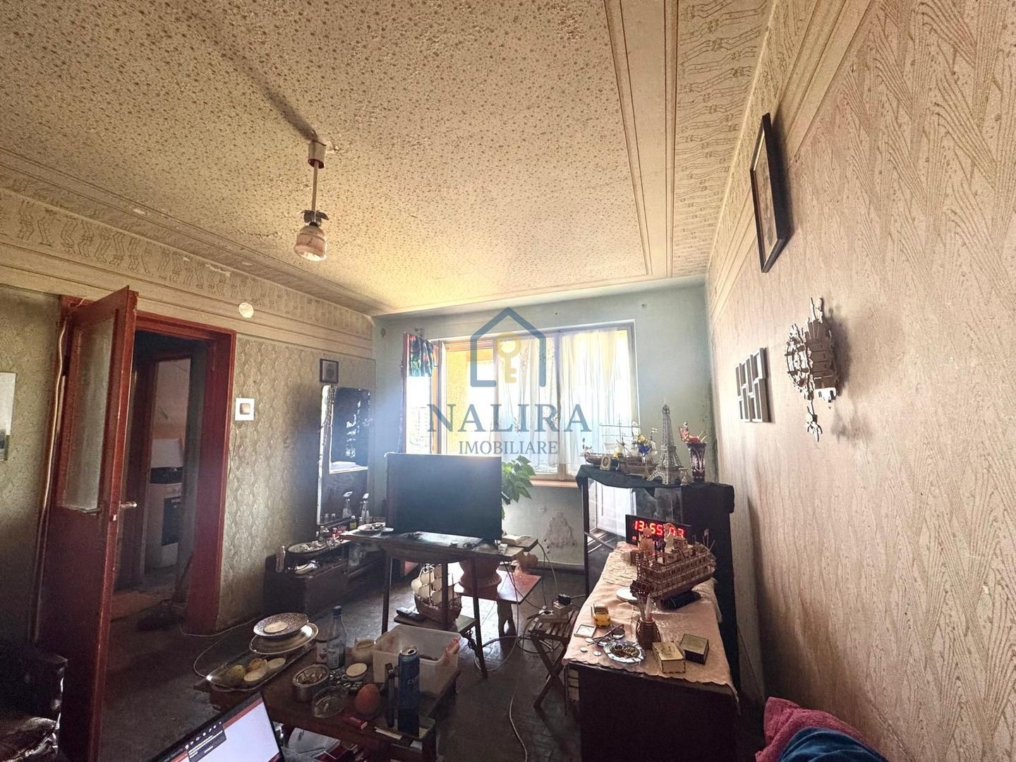 De vanzare - apartament 2 camere - Carter Sasar - etaj intermediar - Poză 4