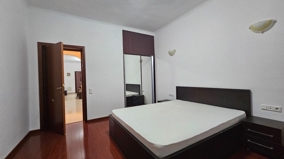 Apartament 3 camere de inchirat Rond OMV Pipera Nou curte 45M - Poză 6
