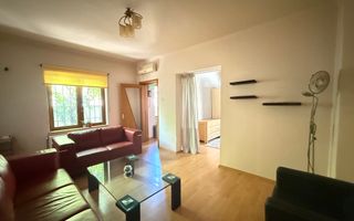 Casa pe parter, singura in curte, in Vatra Luminoasa - Poză 6