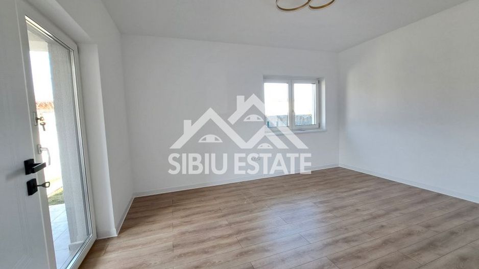 Apartament 61 mp modern finisat la cheie, gradina si terasa Selimbar - Poză 3