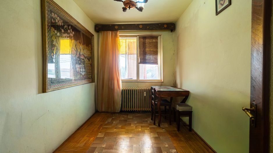 Apartament 4 camere decomandat - bvd. Revolutiei - COMISION 0 - Poză 2