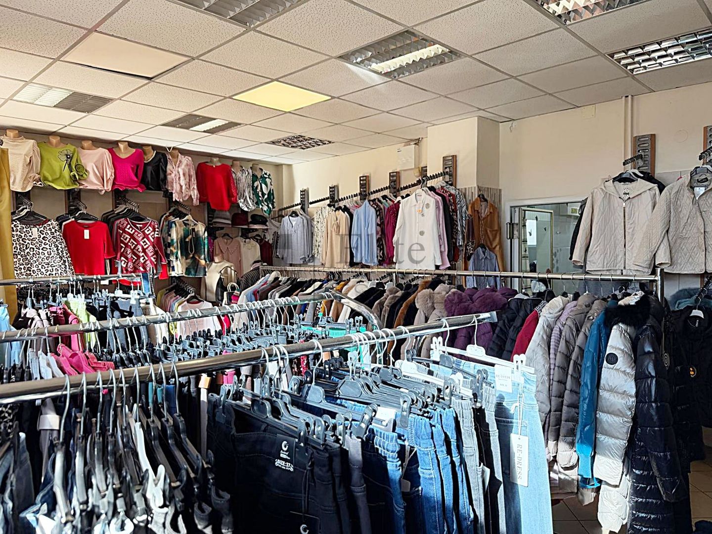 Spatiu comercial de inchiriat Piata Decebal Oradea - Poză 2