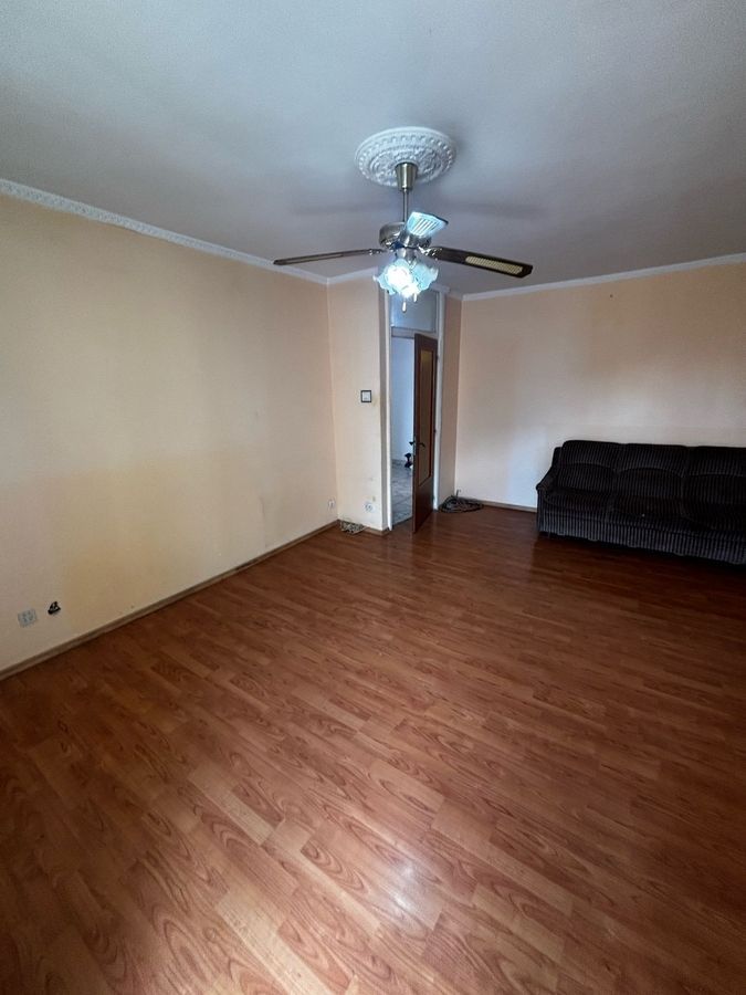 GARSONIERA SPATIOSA  METROU APARATORI PATRIEI - Poză 4