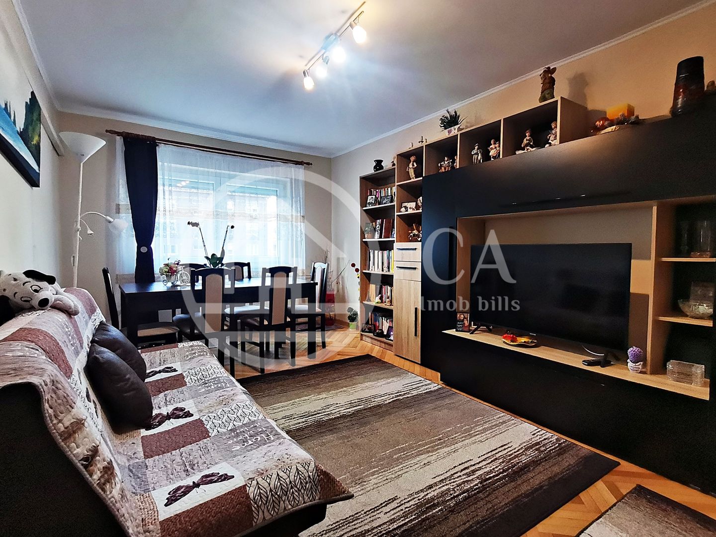 Apartament cu 3 camere de vanzare in zona Decebal, Oradea - Poză 1