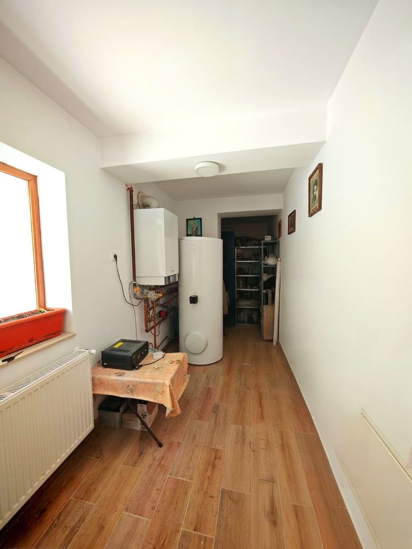 Casa / vila,  pensiune investitie zona Sacele, Brasov - Poză 25