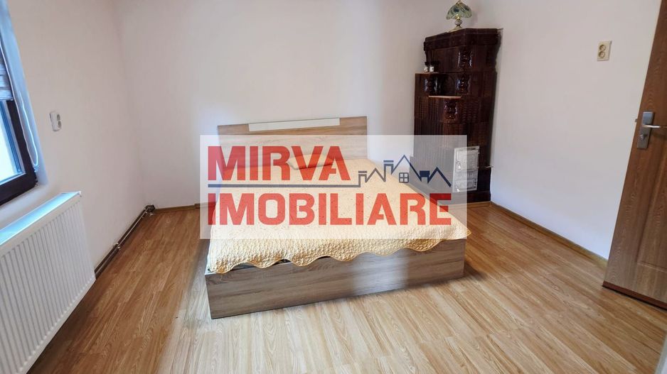 🏡 Casă renovată cu 6 camere, teren 557 mp – Berceni, Prahova - Poză 51
