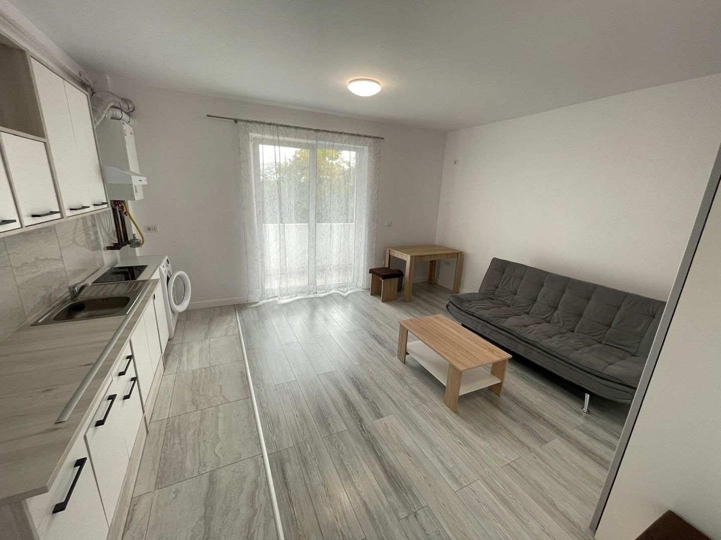 Giroc-Eso | De Inchiriat | 1 Camera | Mobilat si Utilat | Loc de parcare - Poză 3