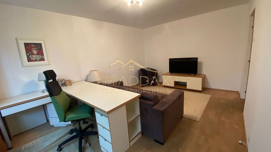 Apartament renovat cu 2 camere langa metrou de închiriat - Poză 5