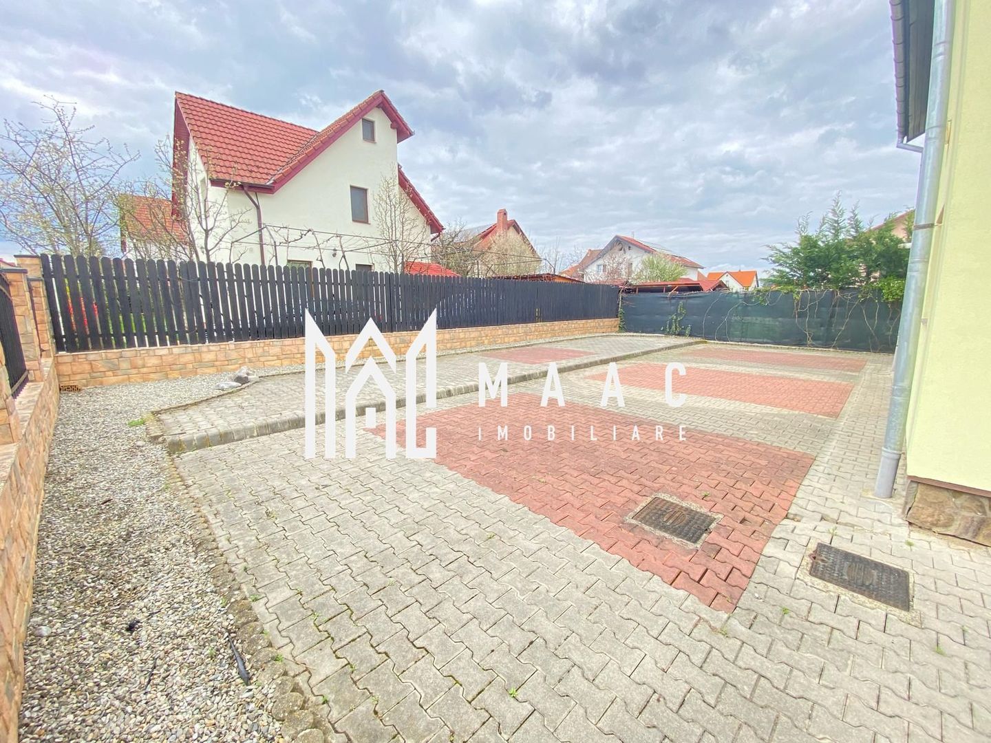 Casă Individuală I Curte Generoasă I Selimbar - Poză 11
