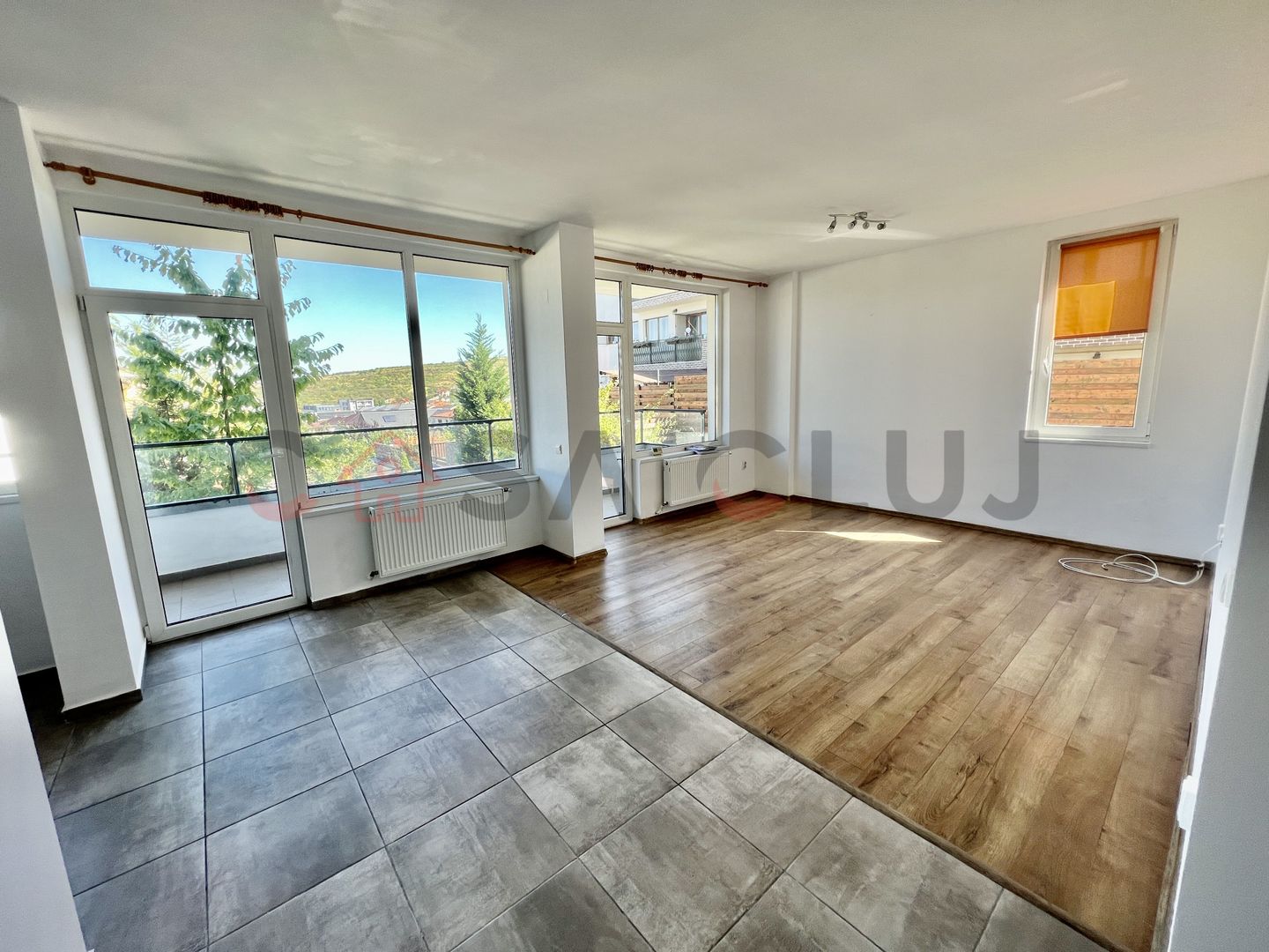 Apartament poziționat excelent, zonă liniștită , zona Borhanci! - Poză 1