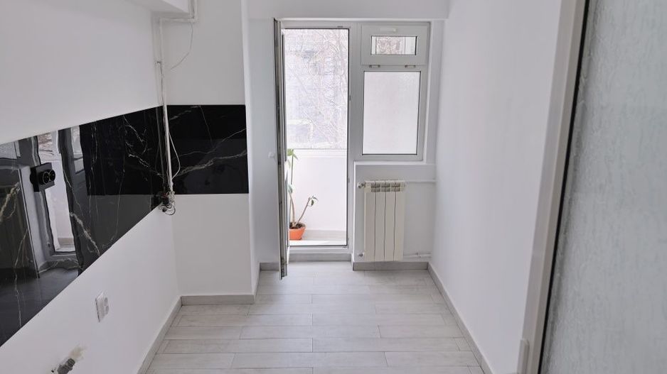 Vanzare Apartament 2 Camere Stradal Bd.Decebal - Rond Alba Iulia - Poză 1