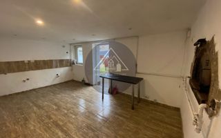 Casă cu 5 camere, Medias - Poză 17