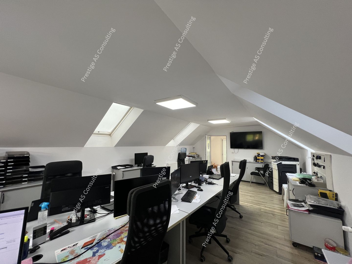 Spatiu Birouri | Panouri Solare | 888mp Teren-Freidorf - Poză 3